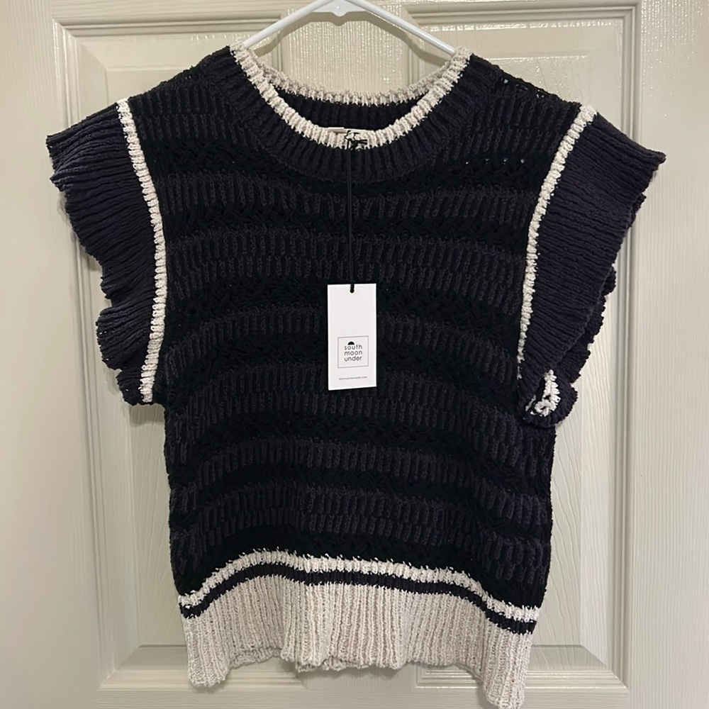 NWT Purple and Black Sleeveless Sweater